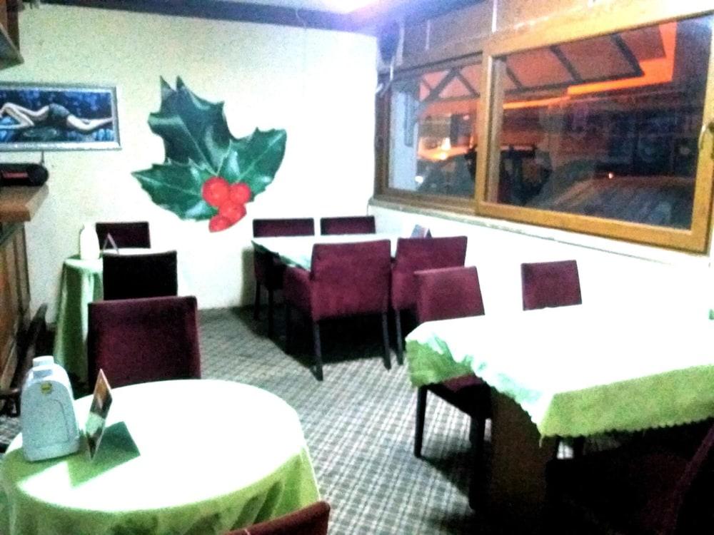Kleopatra Develi Hotel Аланя Екстериор снимка
