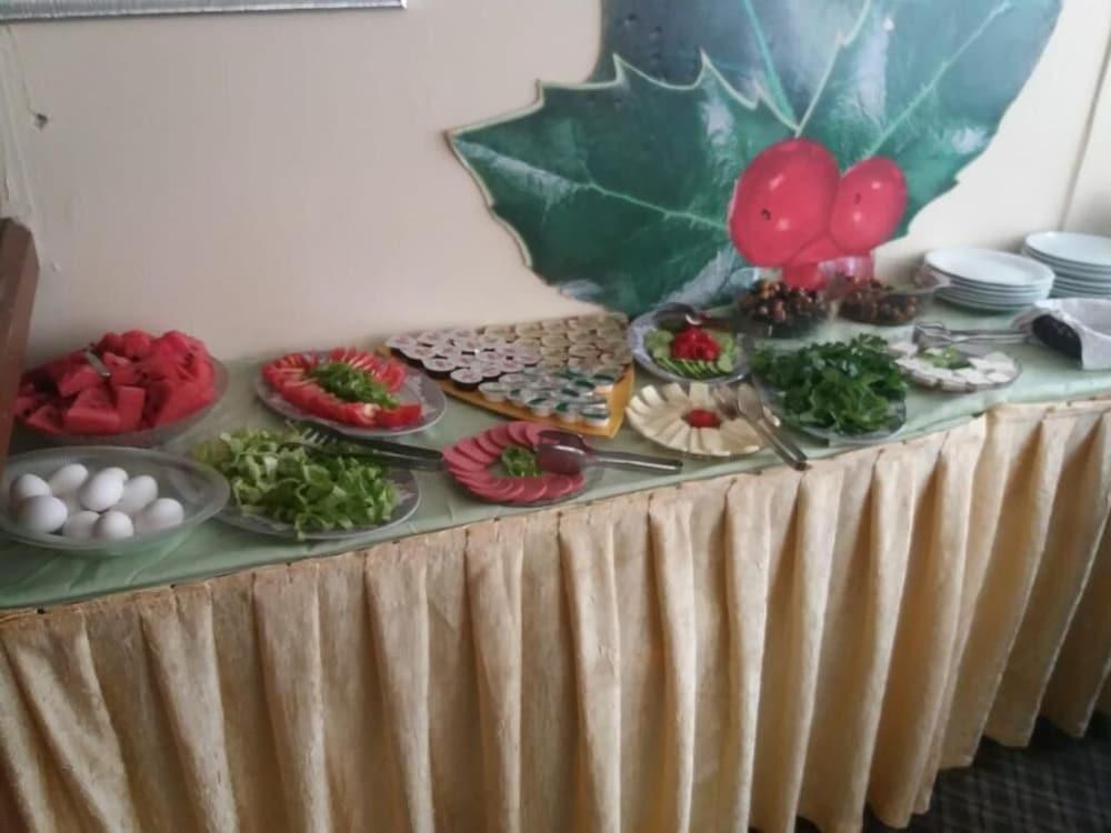 Kleopatra Develi Hotel Аланя Екстериор снимка