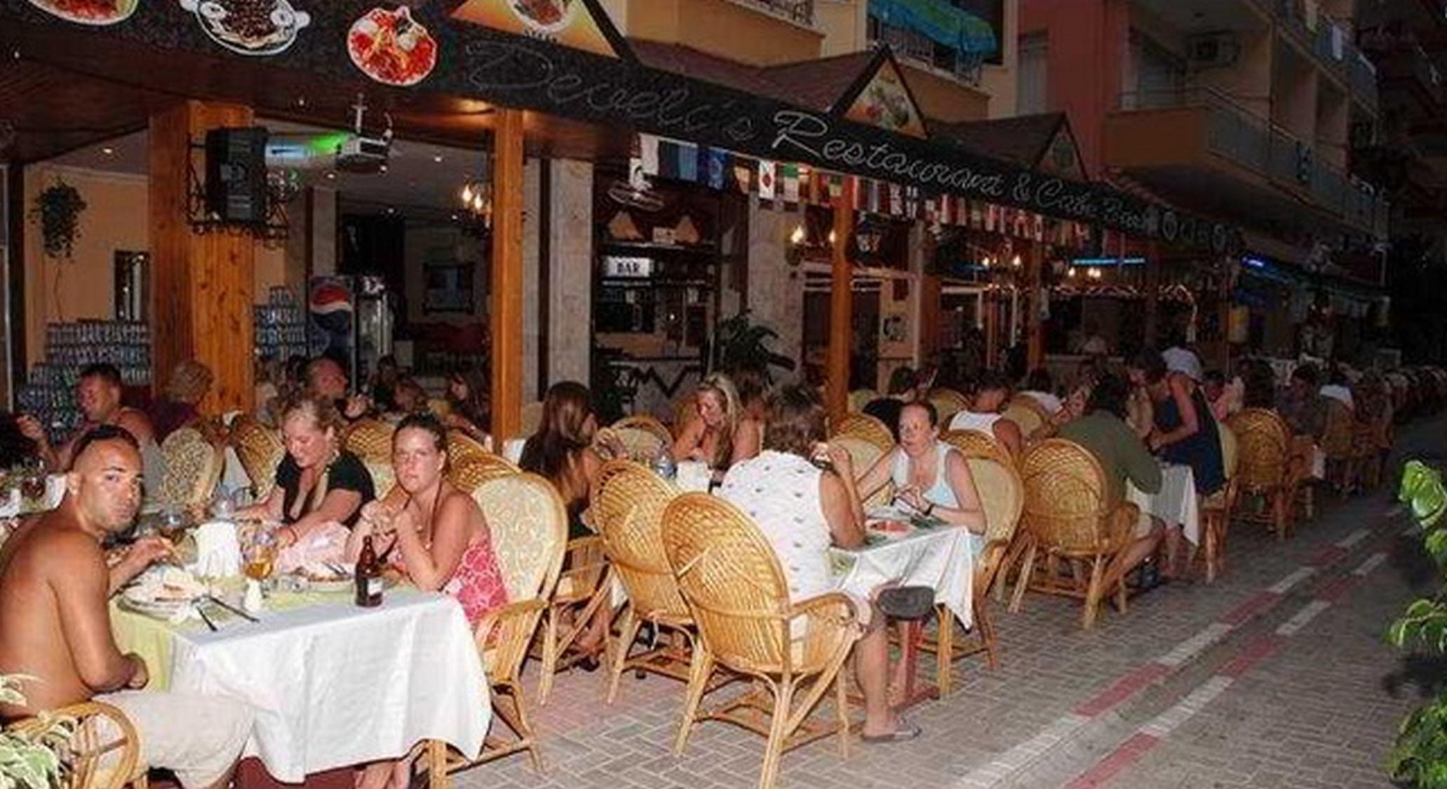 Kleopatra Develi Hotel Аланя Екстериор снимка