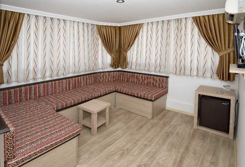 Kleopatra Develi Hotel Аланя Екстериор снимка