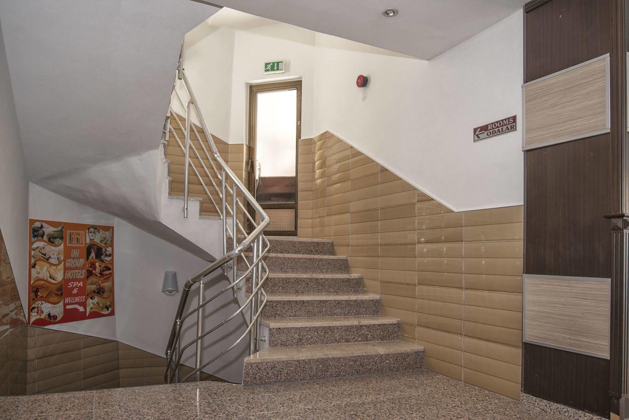 Kleopatra Develi Hotel Аланя Екстериор снимка